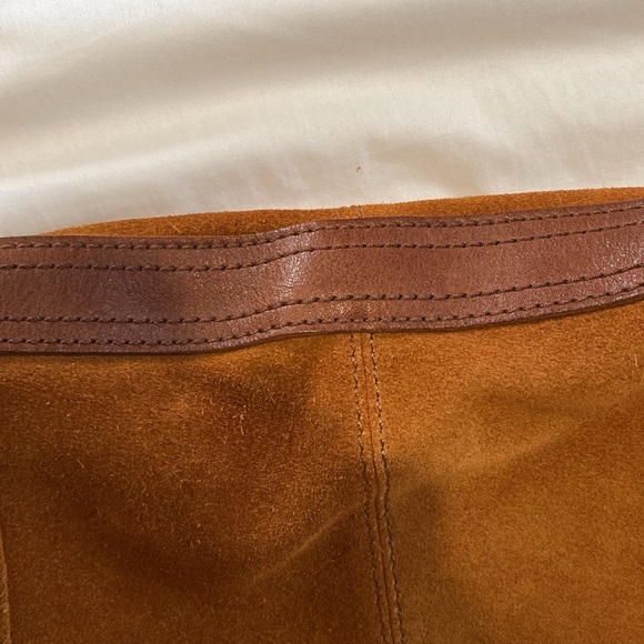 Large lucky brand suede, Crossbody - Picture 4 of 7